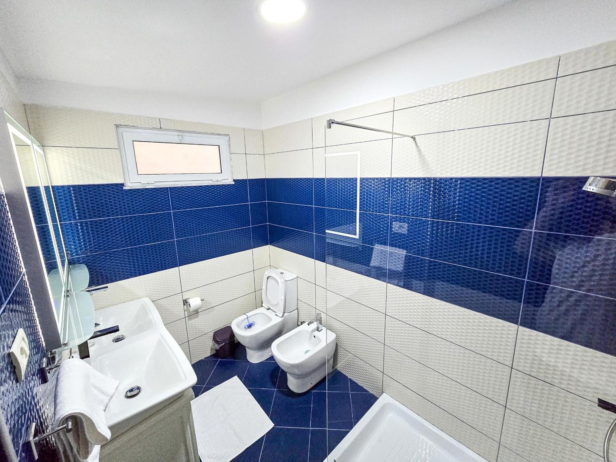 Lake Park 2Br Apartment Tirana Exteriör bild
